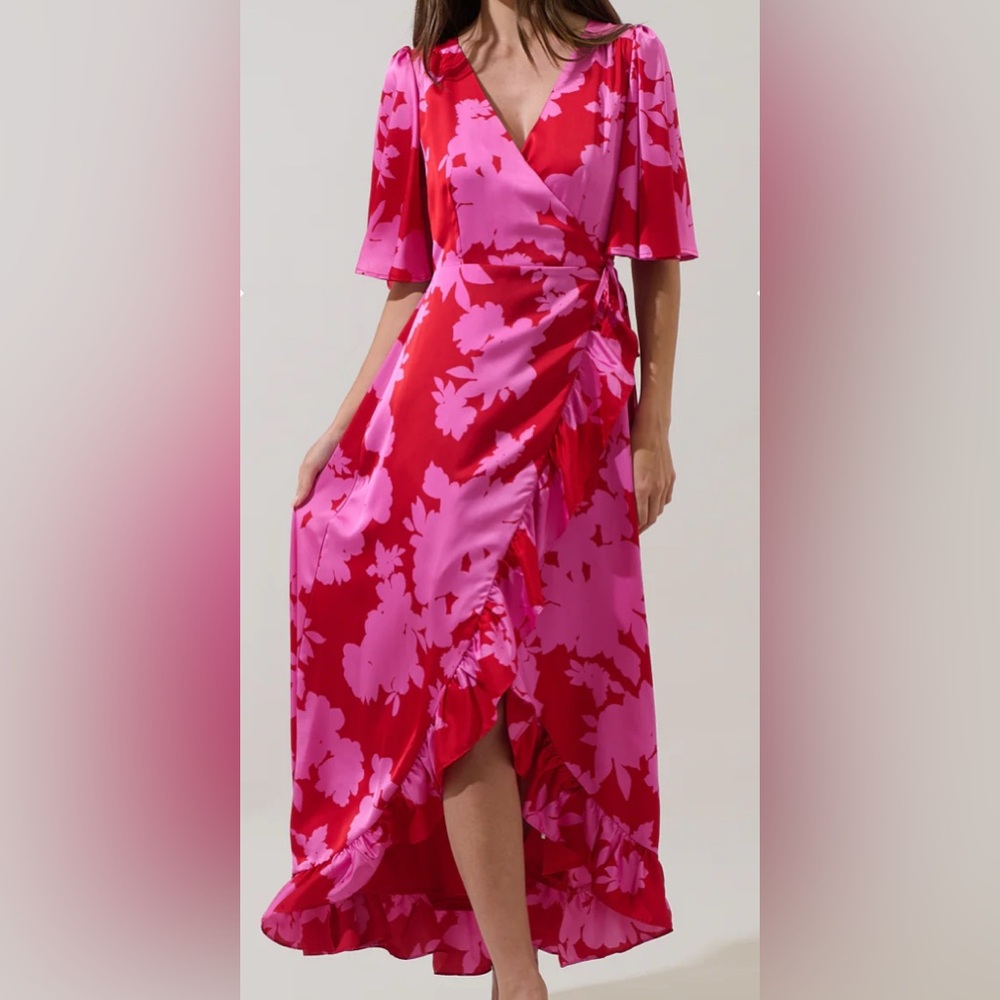 Beautiful SUGARLIPS wrap style dress.  Women’s size 12, Large.